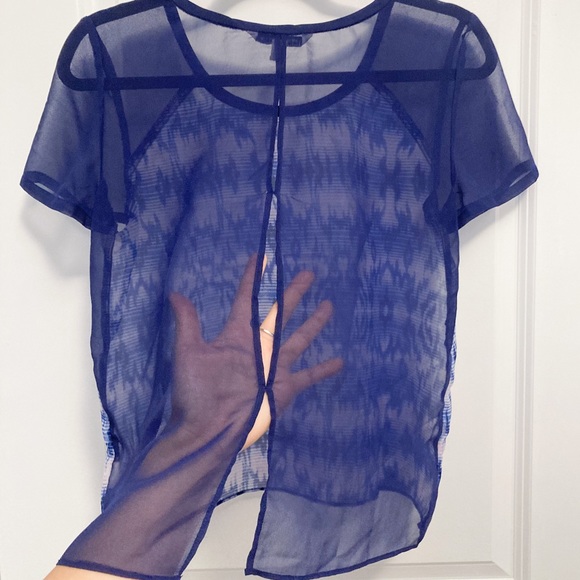 American Eagle Sheer Patterned Top - Picture 3 of 5